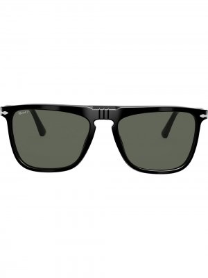 Солнцезащитные очки в квадратной оправе Persol. Цвет: черный