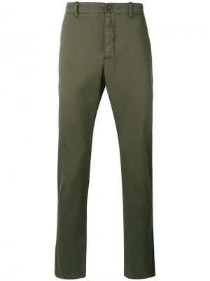 Классические брюки-чинос YMC. Цвет: зеленый