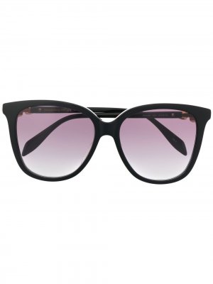 Солнцезащитные очки в оправе кошачий глаз Alexander McQueen. Цвет: черный
