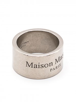 Кольцо с гравировкой Maison Margiela. Цвет: серебристый
