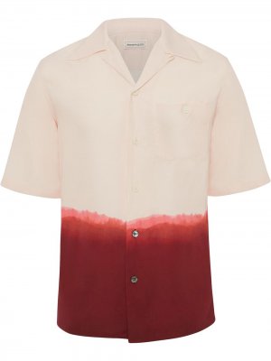 Рубашка с короткими рукавами и эффектом деграде Alexander McQueen. Цвет: розовый