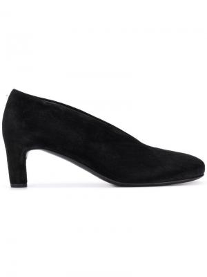 Туфли-лодочки с закругленным носком Del Carlo. Цвет: черный