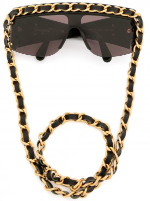 Солнцезащитные очки с цепочным декором Chanel Pre-Owned. Цвет: черный