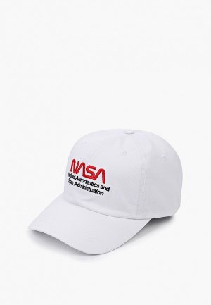 Бейсболка Alpha Industries. Цвет: белый
