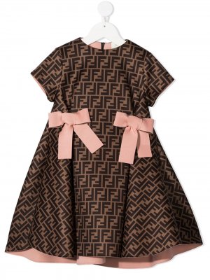 Платье с узором FF Fendi Kids. Цвет: коричневый