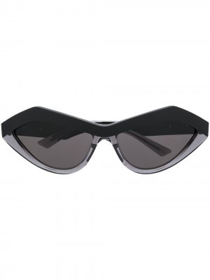 Солнцезащитные очки в геометричной оправе Bottega Veneta Eyewear. Цвет: черный