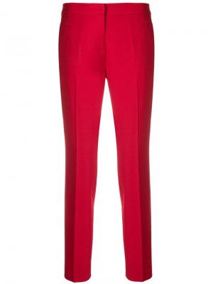 Укороченные классические брюки Pinko. Цвет: красный
