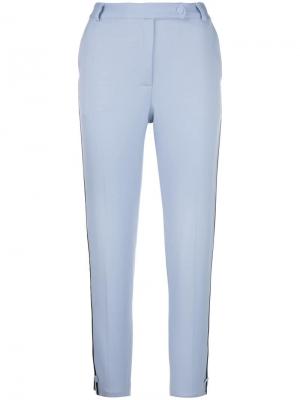 Cropped tapered trousers Styland. Цвет: синий
