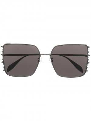 Солнцезащитные очки с заклепками Alexander McQueen Eyewear. Цвет: черный