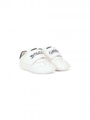 Кроссовки на липучках с логотипом Dolce & Gabbana Kids. Цвет: белый
