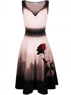 Платье миди Shadow Rose Alexander McQueen. Цвет: розовый