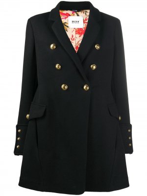 Двубортное пальто в стиле милитари Bazar Deluxe. Цвет: черный