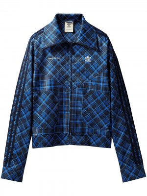 Спортивная куртка в клетку из коллаборации с Wales Bronner adidas. Цвет: синий