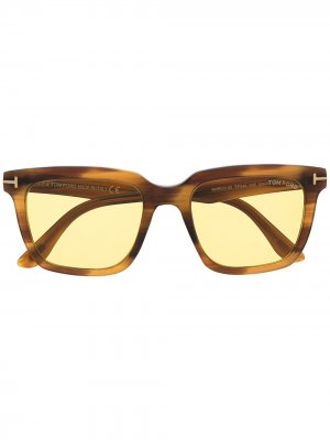Солнцезащитные очки в квадратной оправе TOM FORD Eyewear. Цвет: коричневый